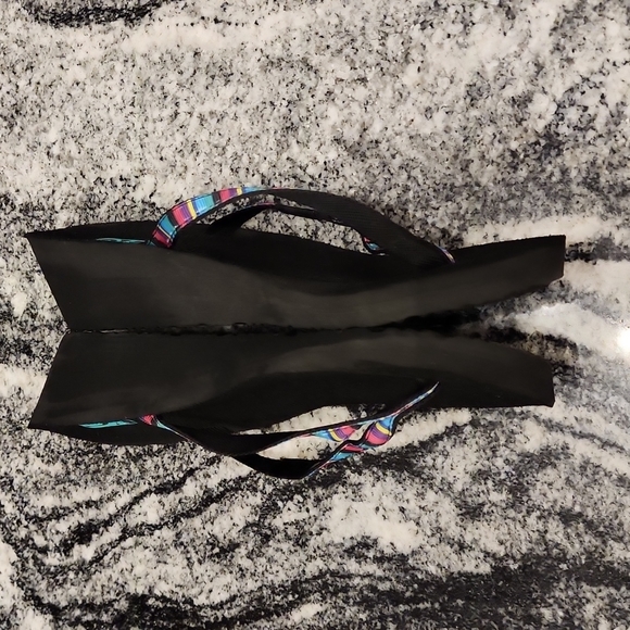 (11) Teva Mush Wedge Flip Flops Colorful Vacation Summer Pool Beach Ocean Lake - Picture 3 of 10